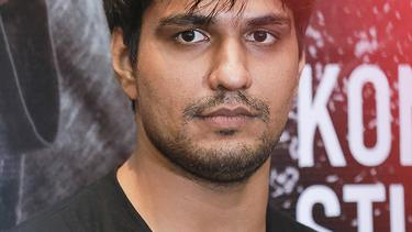 Cedera Jadi Bukti Totalitas Akting Cornelio Sunny Photo Fimela Com