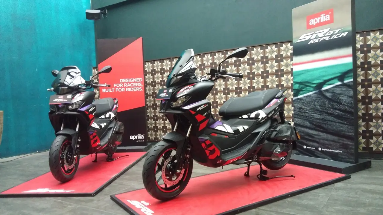 Aprilia SR-GT 200 Replica