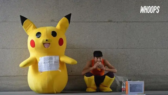 Demi Obati Anak, Ayah Ini Rela Jadi Pikachu