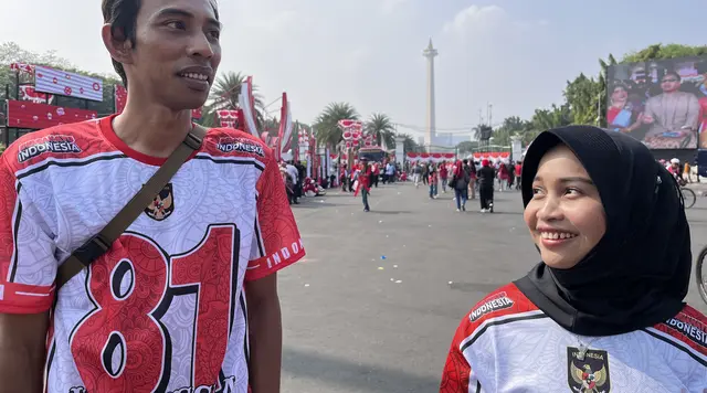 Cerita Sejoli dari Bogor Berangkat Subuh Demi Rayakan HUT RI di Monas