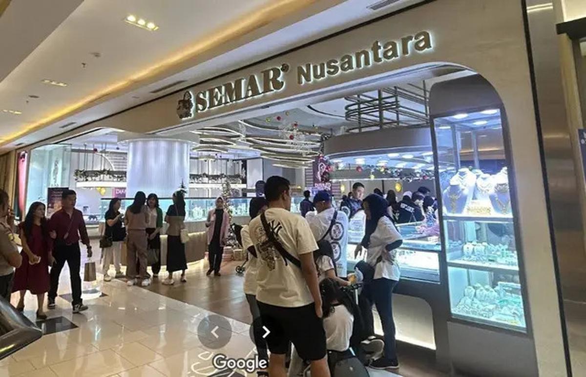 Perbandingan Harga Emas 24 Karat Hari Ini 19 Agustus 2025 di Semar Nusantara dan Antam
