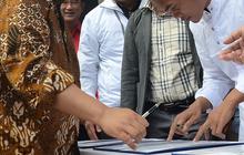 FOTO: Bawaslu dan Perwakilan Parpol Sepakat Komitmen Kampanye Damai Berintegritas di Media Sosial
