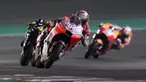 Pembalap Ducati Andrea Dovizioso memimpin balapan MotoGP Qatar 2018 di Sirkuit Internasional Losail (18/3). Andrea Dovizioso sukses memenangi seri pembuka MotoGP 2018 di Qatar. (AFP Photo/Karim Jaafar)