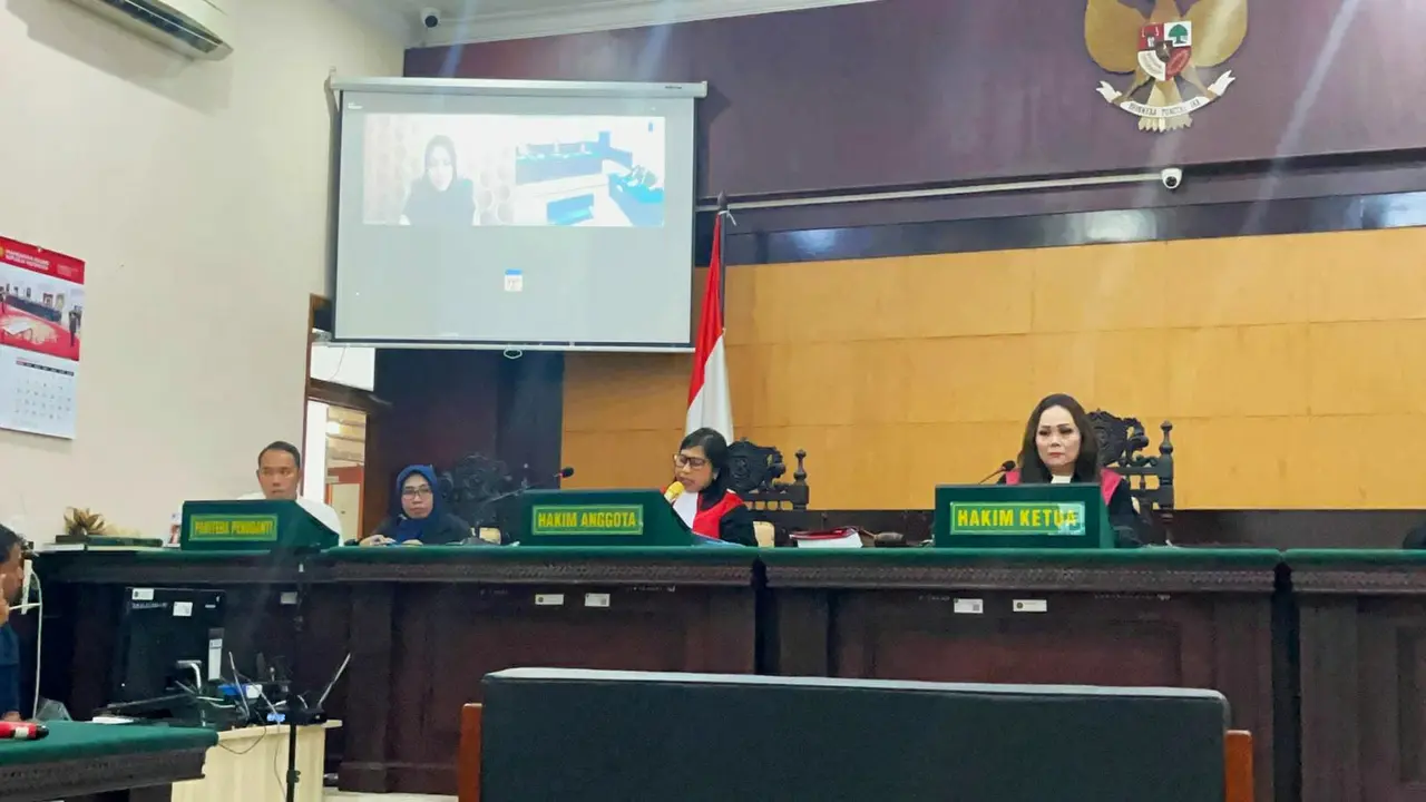 Sidang Polwan Bakar Suami