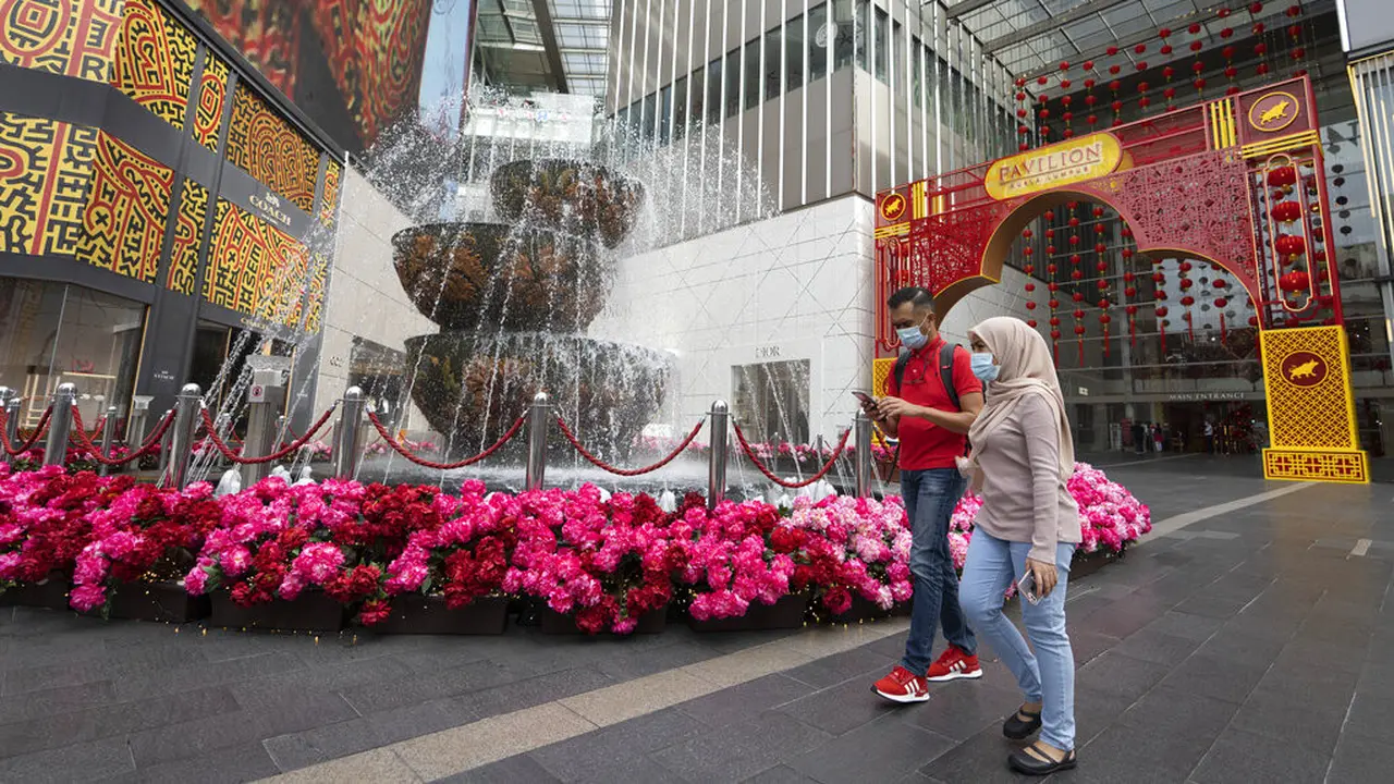 FOTO: Malaysia Perketat Pembatasan Pergerakan Terkait COVID-19