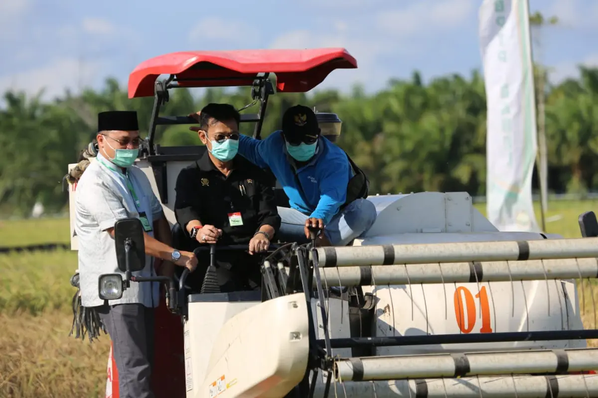 Kunker ke Bangka Selatan, Mentan Salurkan Alsintan dan KUR