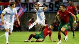 Pesta gol terjadi pada Kualifikasi Euro 2024 saat Portugal menjamu Luksemburg dalam matchday ke-6 Grup J. Tuan rumah menang telak 9-0. (AP Photo/Joao Matos)