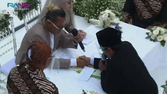 7 Potret Akad Nikah Sule dan Nathalie Holscher, Penuh Kebahagiaan
