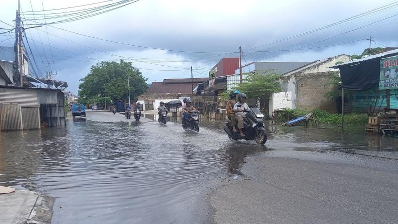Ratusan Rumah Warga Kampung Opas Terendam Banjir Rob Pangkalpinang Akibat Pasang Air Laut