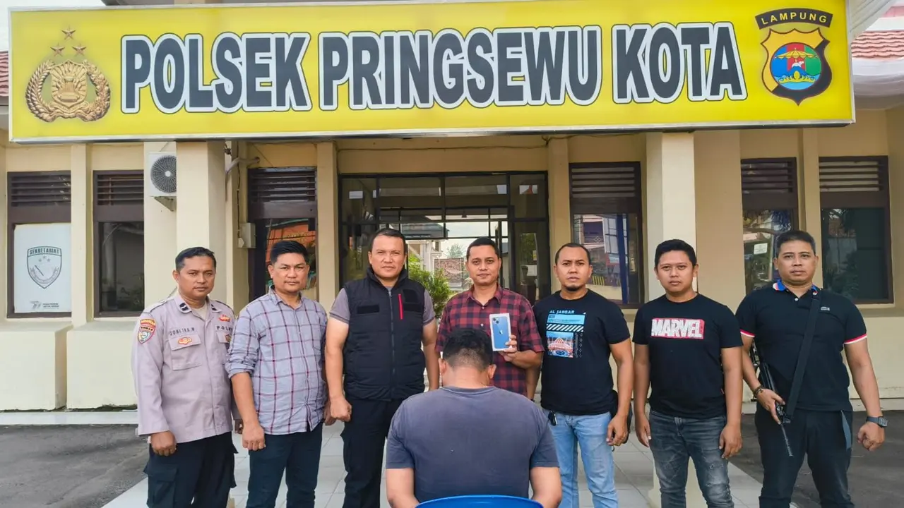Tersangka kasus pencurian dengan kekerasan dan pemerasan bermodus ancaman penyebaran video asusila (Istimewa)