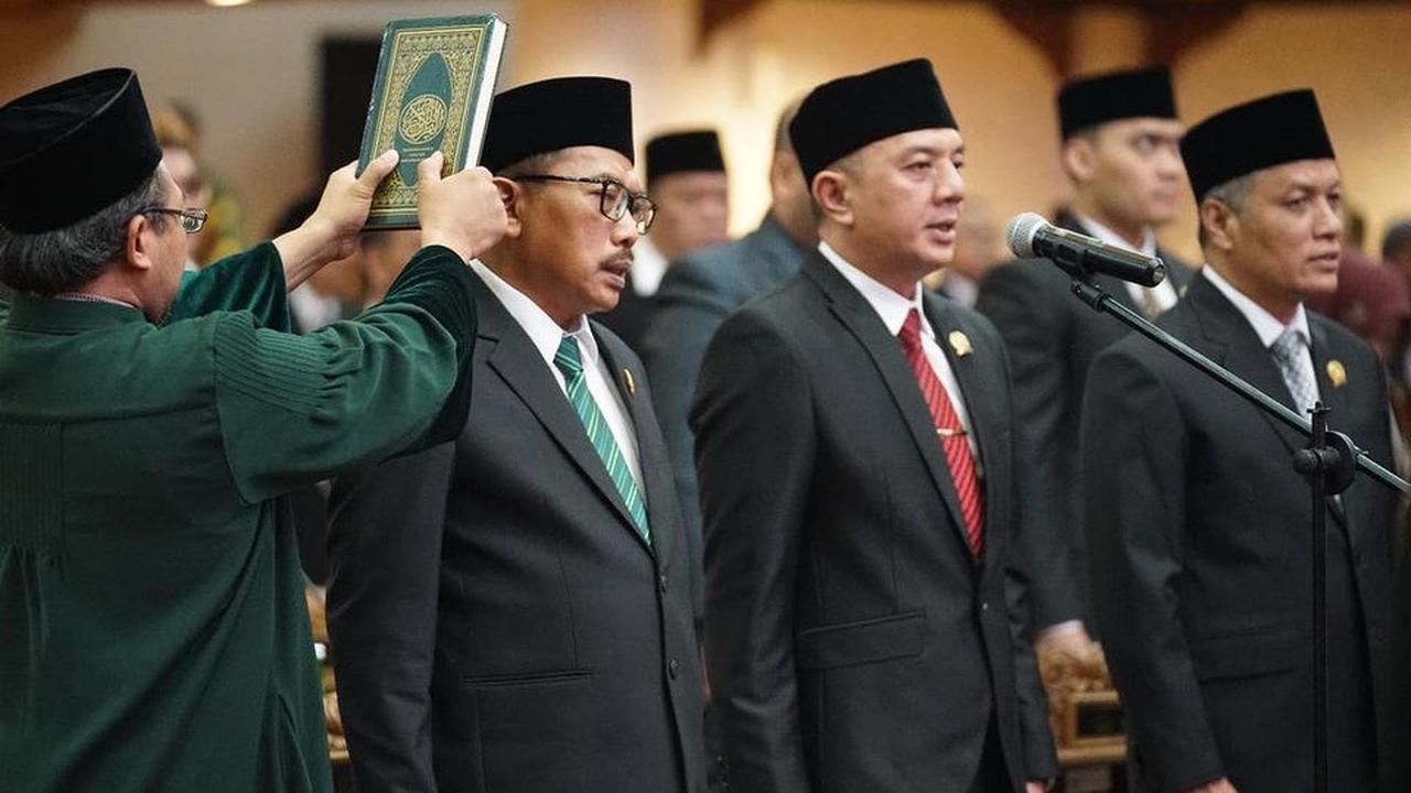 Mengenal Deni Wicaksono Pimpinan DPRD Jatim Termuda, Mantan Aktivis Mahasiswa yang Kini Berjuang Berantas Kemiskinan