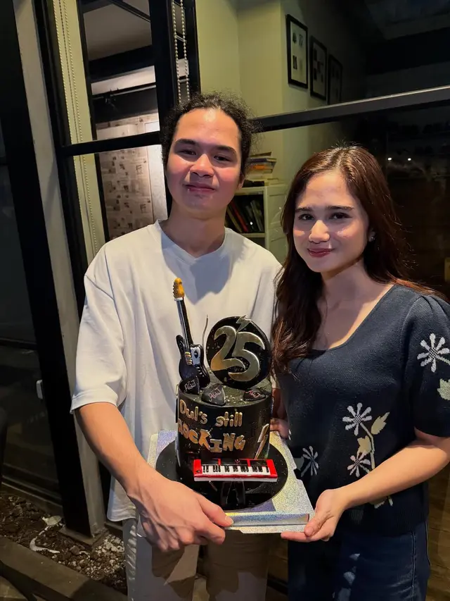 Hadiah Tissa Biani untuk Ultah Dul Jaelani (Instagram/@tissabiani)