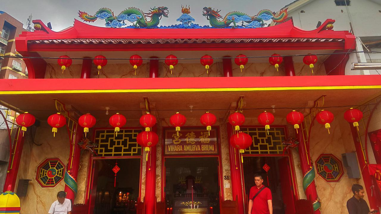 Ibadah Imlek 2020 di Vihara Amurva Bhumi, Jatinegara, Jakarta Timur.