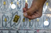 Harga Emas Antam Turun Rp48 Ribu per Gram, Investor Wajib Tahu