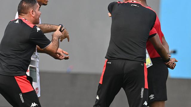 Wasit asal Zambia, Janny Sikazwe