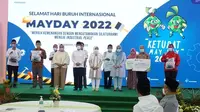 BPJS Ketenagakerjaan menyalurkan 15 ribu paket sembako kepada buruh dalam peringatan Hari Buruh Internasional, Rabu (18/5/2022).