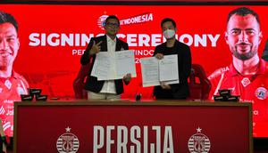 Persija Jakarta dapat sponsor baru. (Bola.com/Muhammad Adi Yaksa).