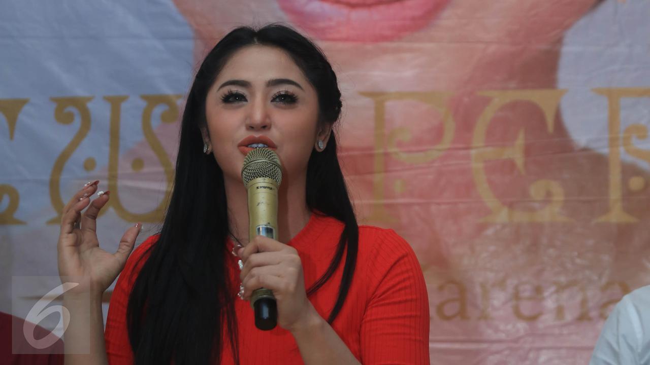 Dewi Perssik-Jakarta- Herman Zakharia-20170413