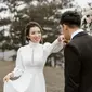 ilustrasi pernikahan bahagia/Photo by Trung Nguyen from Pexels