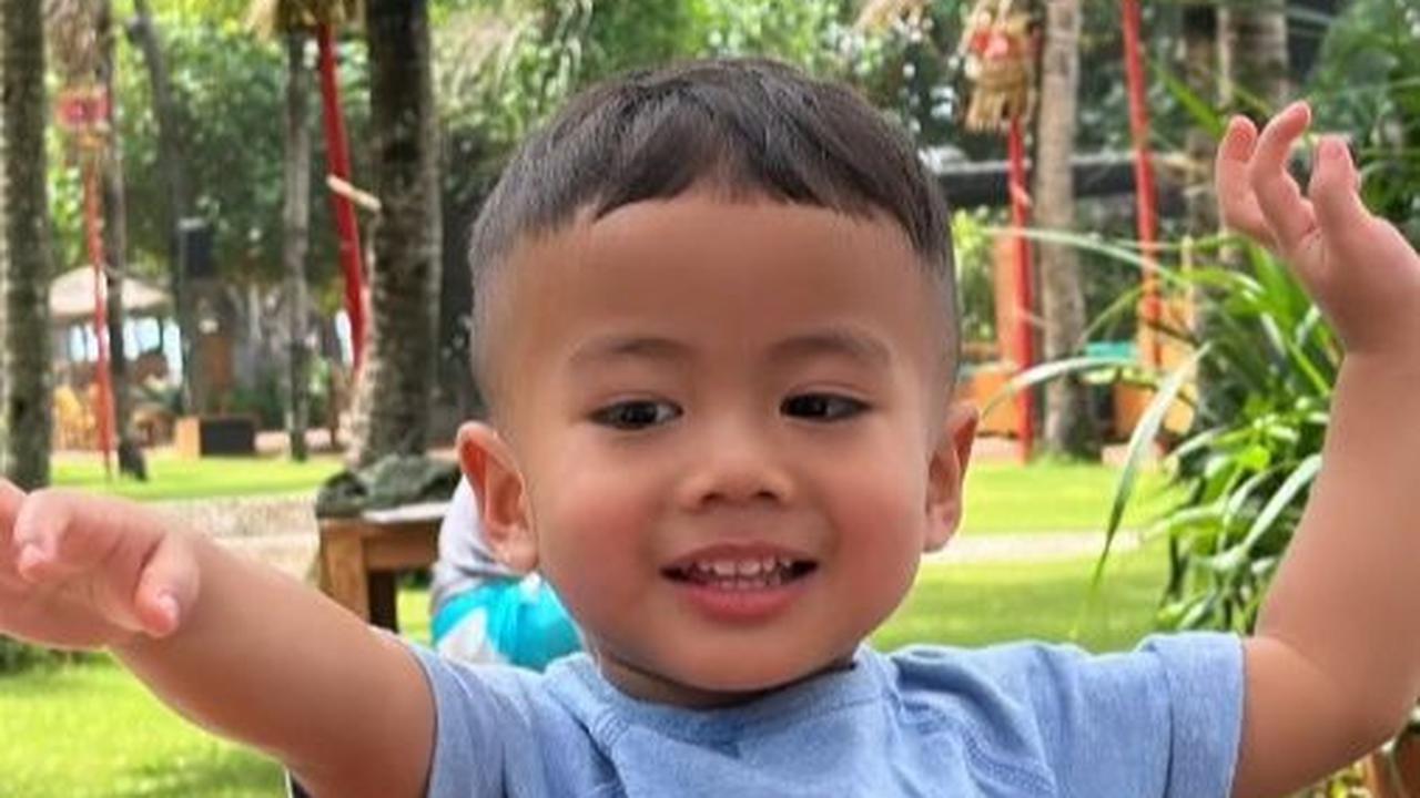Banyak dari para netizen yang ikut mengucapkan selamat ultah buat Qwenzy.<br>