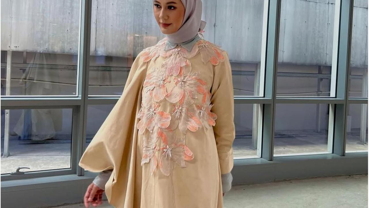 Pesona Paula Verhoeven di Jakarta Fashion Week 2025, Netizen Heboh Beri Pujian dan Dukungan