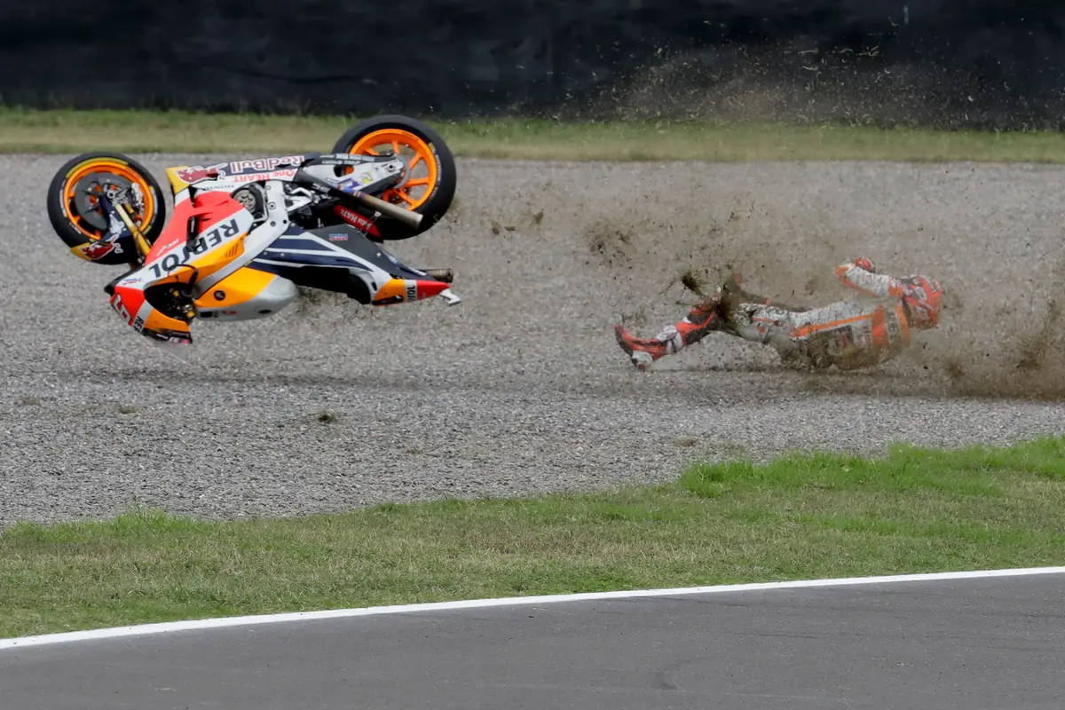 Marc Marquez Jatuh-AP-AFP-20170409