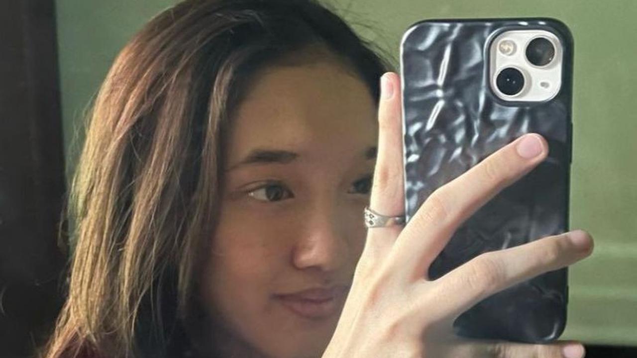 Aisha belakangan mengunggah foto dengan gaya rambut yang lebih pendek.