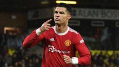 Cristiano Ronaldo bisa dibilang sebagai pemain terbaik sepanjang masa. Meski telah berumur 37 tahun, ia masih mampu tampil menawan pada tahun ini. Berikut 5 momen terbaik Cristiano Ronaldo di tahun 2021. (AFP/Daniel Leal)
