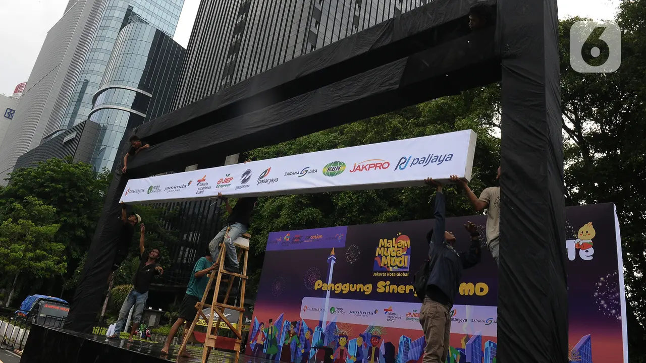Panggung hiburan malam muda mudi tahun baru 2024
