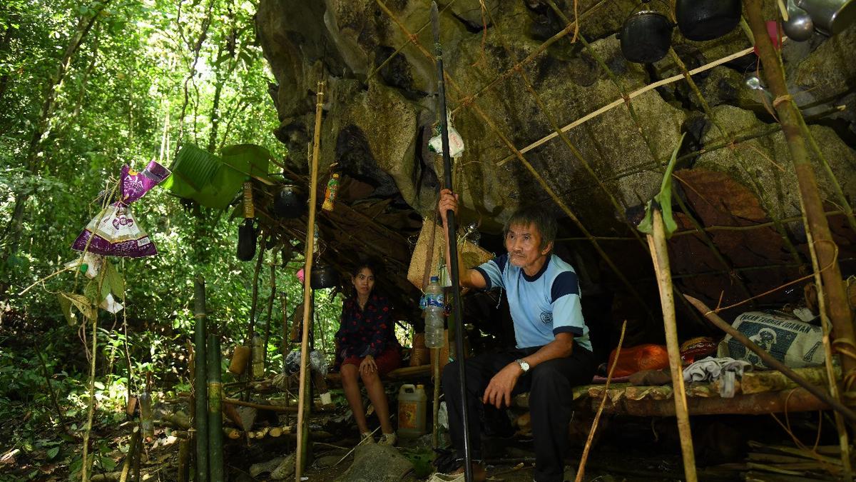 Darurat Ruang Hidup Suku Rimba Terakhir Kalimantan