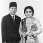 Potret kenangan Pak Harto dan Ibu Tien Soeharto. (Foto: Dok. Instagram @cendana.archives)