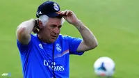 Ancelotti Nilai Kaka Sudah Lambat