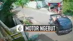 Video pengendara motor tabrak sebuah mobil pick up viral di media sosial.