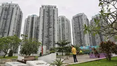 Lanskap beberapa bangunan apartemen di kawasan Jakarta Barat, Kamis (19/6/2025). (Liputan6.com/Angga Yuniar)