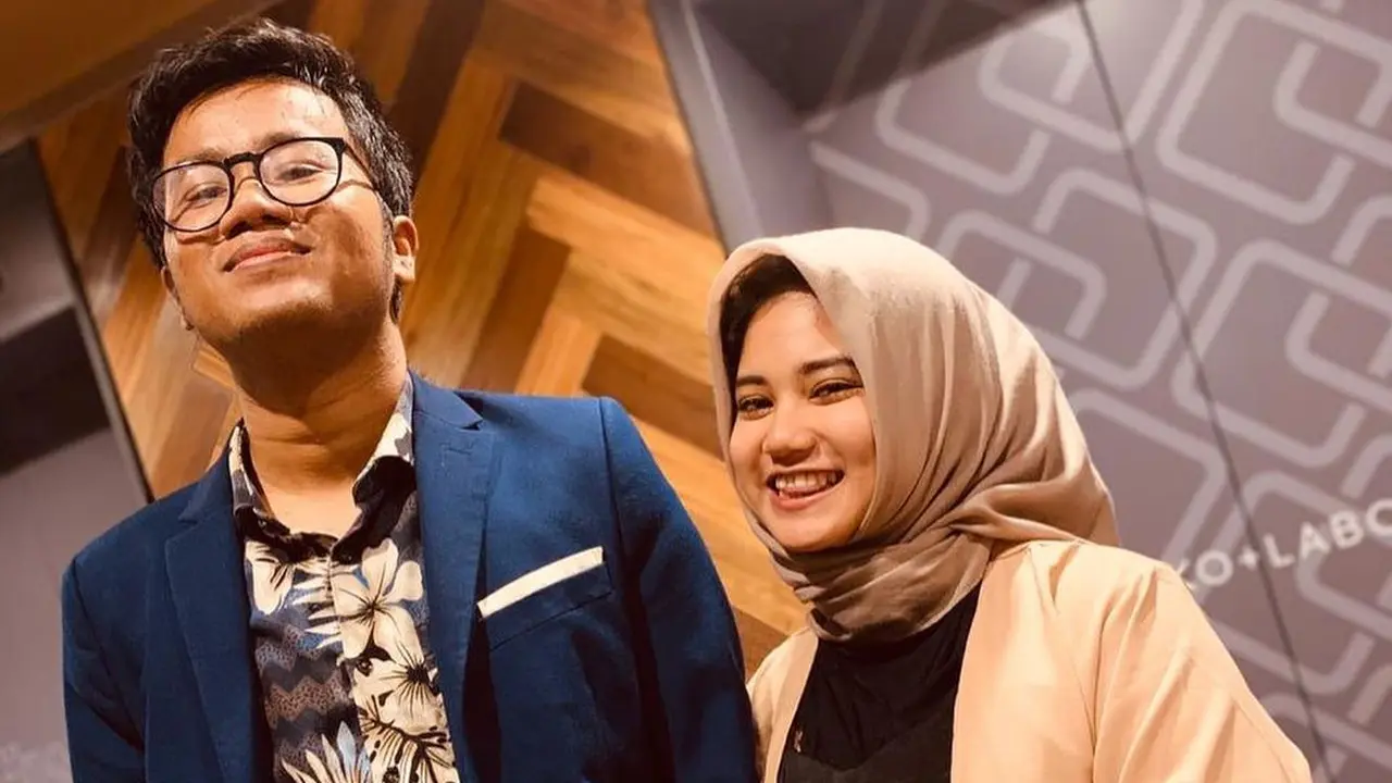 Jarang Tersorot, Ini 6 Potret Kebersamaan Yudha Keling dan Kekasihnya