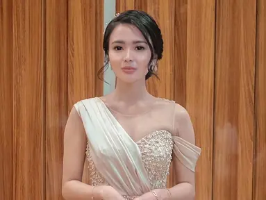 Wika Salim merupakan salah satu penyanyi dangdut yang saat ini kerap tampil serba bisa. Awalnya dikenal sebagai penyanyi, namun dalam perjalannya ia pun kembangkan sayapnya di dunia akting hingga jadi presenter. (Liputan6.com/IG/@wikasalim)