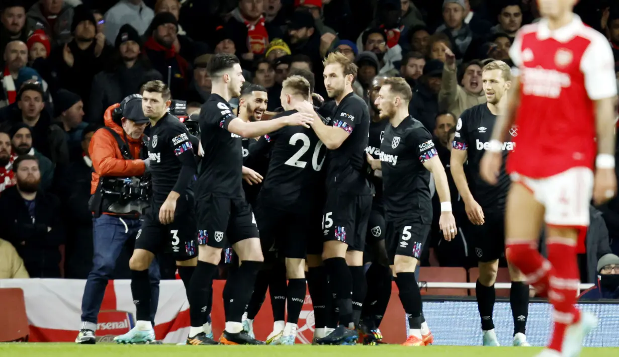 Sementara gol West Ham dihasilkan oleh Said Benrahma. (AP Photo/David Cliff)