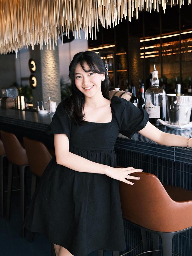 7 Potret Shanju JKT48 di Awal Kehamilan, Tetap Tampil Menawan