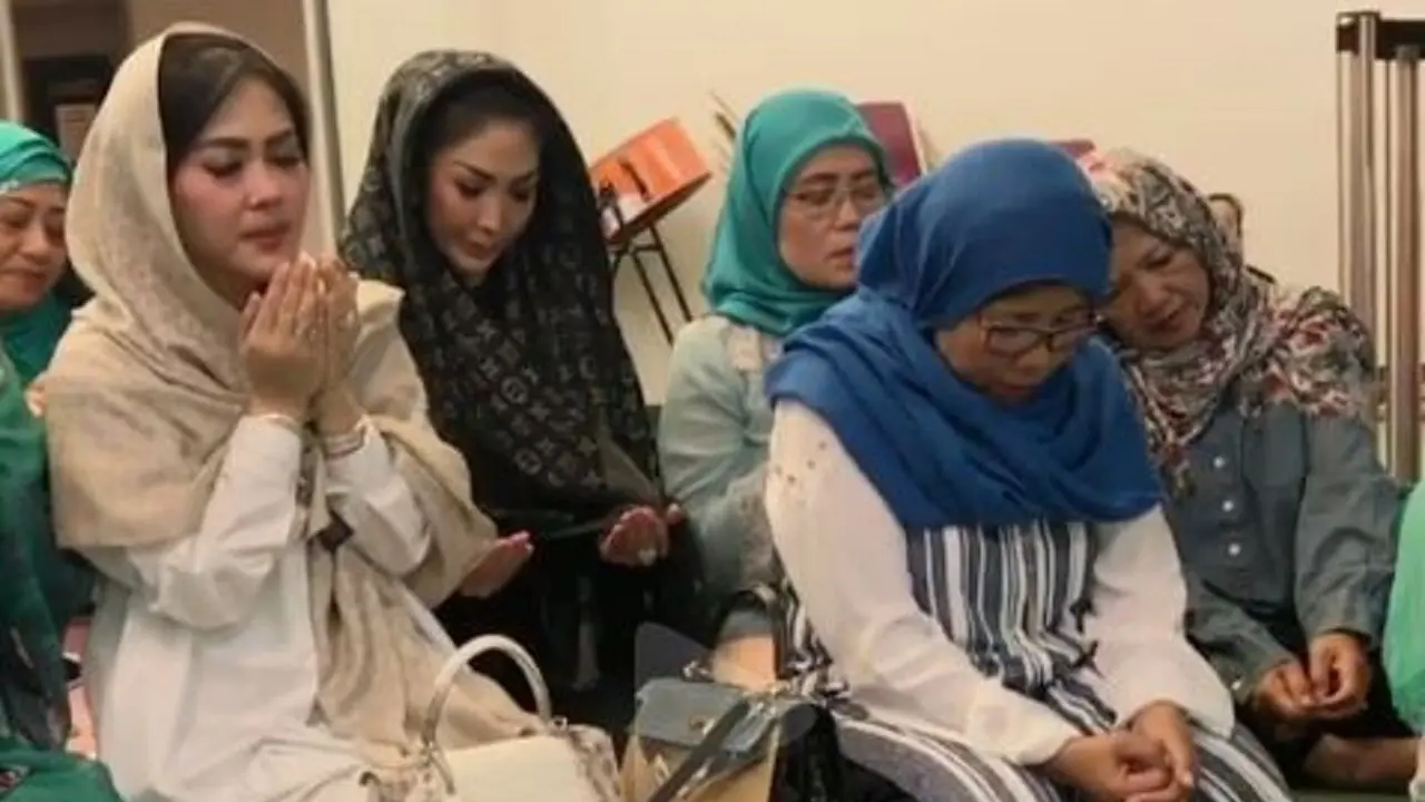 [Bintang] Syahrini