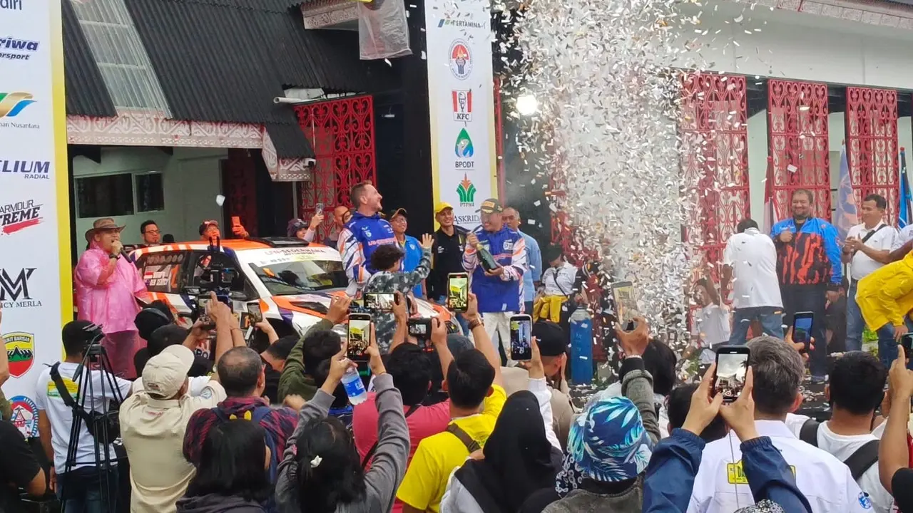 Rifat Sungkar