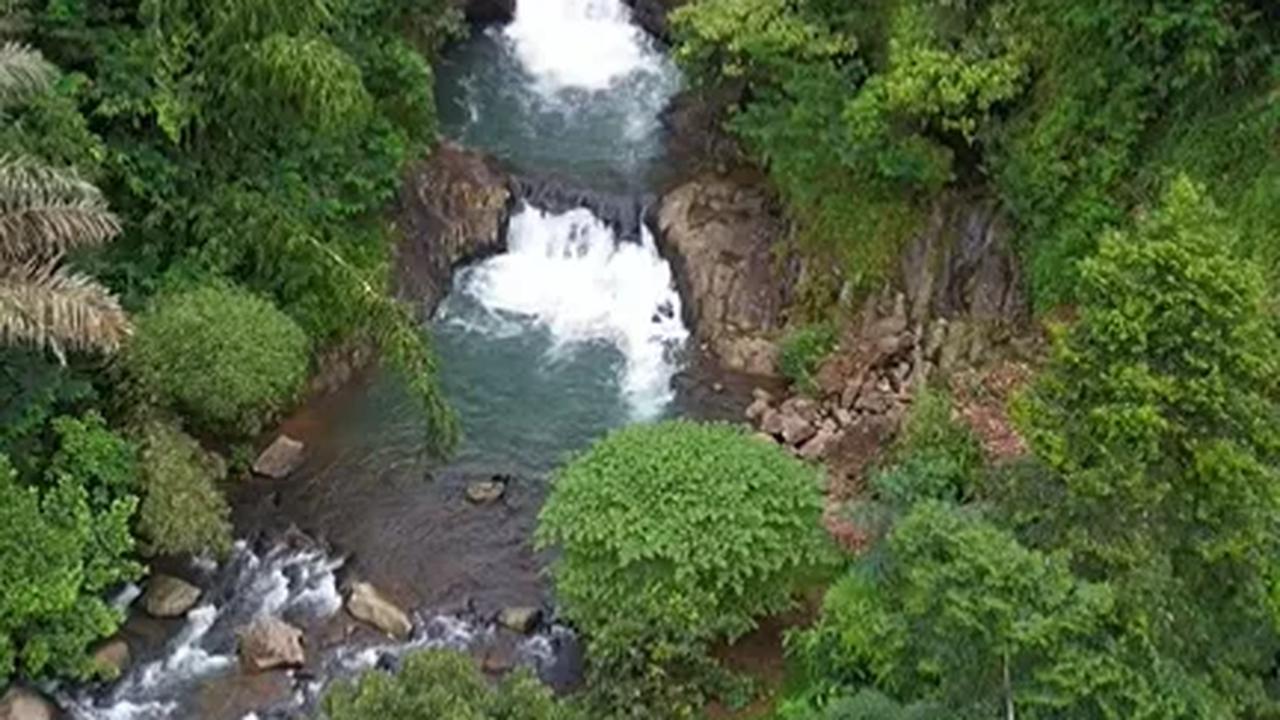 Curug di Garut Ini Punya Pemandangan Indah Tapi Dianggap Mematikan, Ini Alasannya