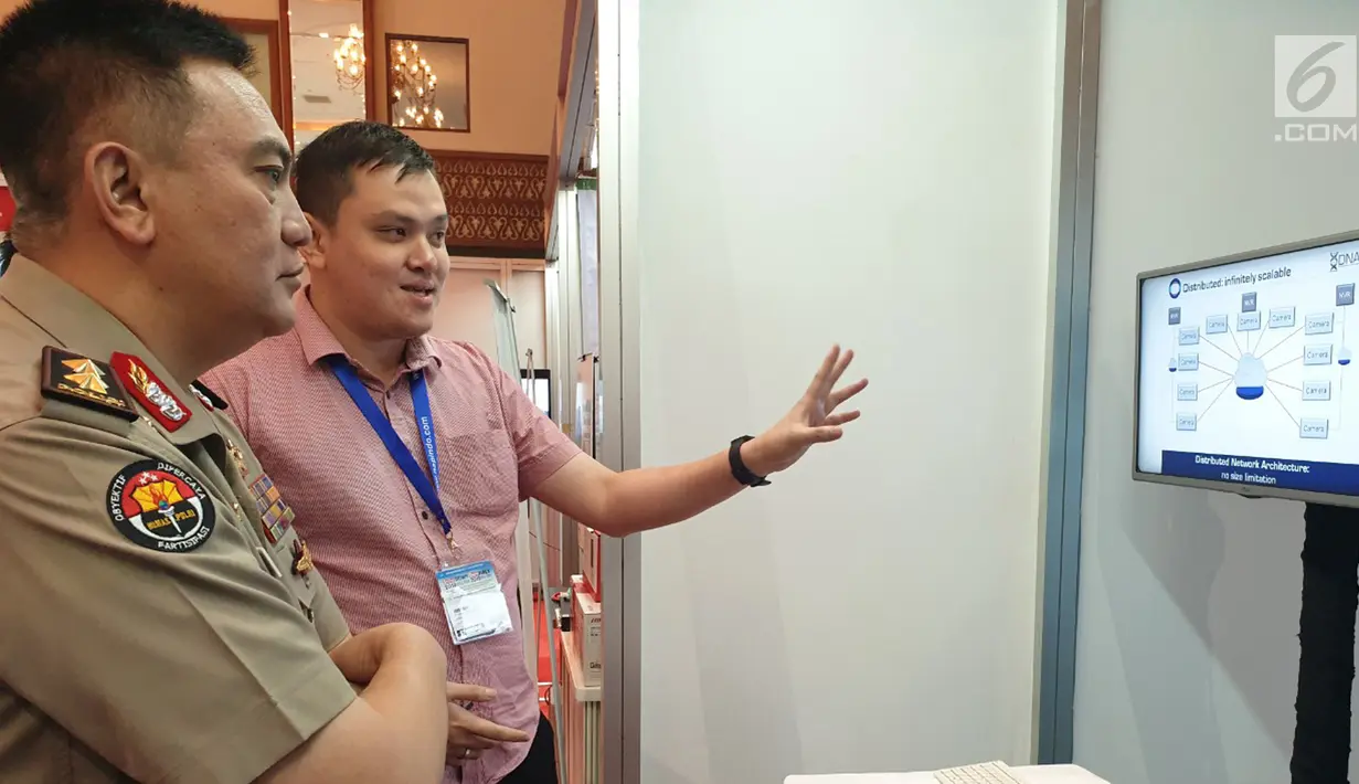 Kadiv Humas Polri, Irjen Pol. Muhammad Iqbal saat gelaran Indo Security dan Indo Firex 2019 Expo & Forum di Jakarta, Kamis (18/7/2019). Hal ini berkaitan dengan keamanan dan pengamanan negara serta peralatan teknologi keamanan yang bisa memberi asistensi tugas kepolisian. (Liputan6.com/HO/Iwan)