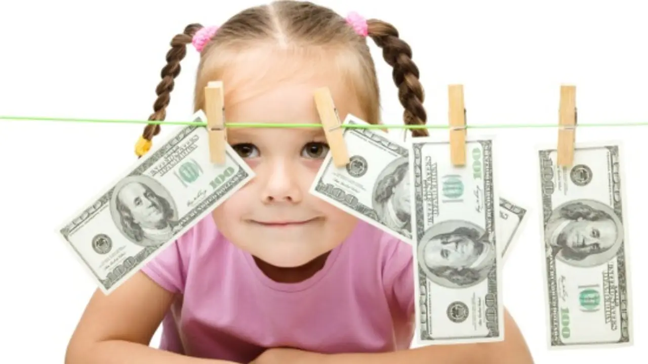 Ini Usia Ideal Kenalkan Anak Konsep Uang