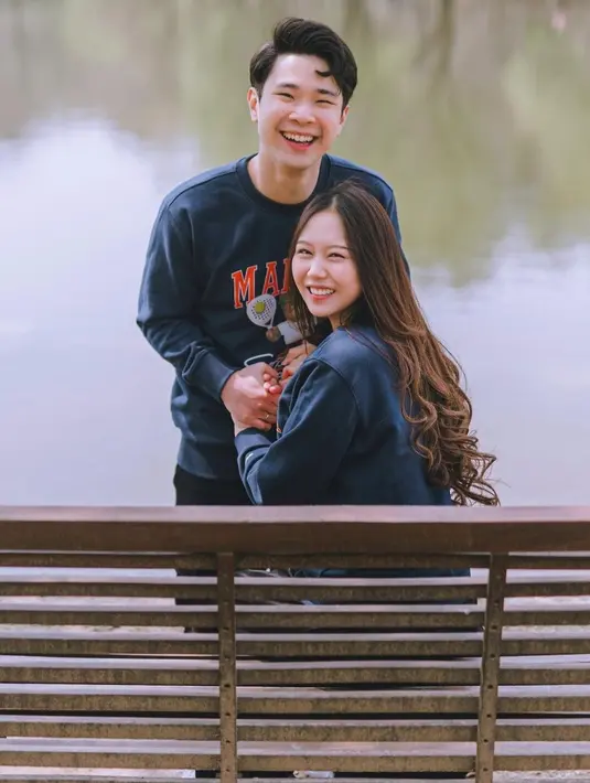 "Honeymoon 20 hari di Korea," tulis Sisca Kohl [instagram/jessnolimit]