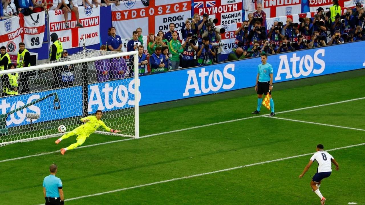 Inggris berhasil mencetak gol melalui tembakan Palmer, Bellingham, Saka, Toney, dan Alexander-Arnold. <br><br>Sementara itu, Swiss hanya berhasil mencetak gol melalui Schar, Shaqiri, dan Amdouni. Foto: Reuters<br>
