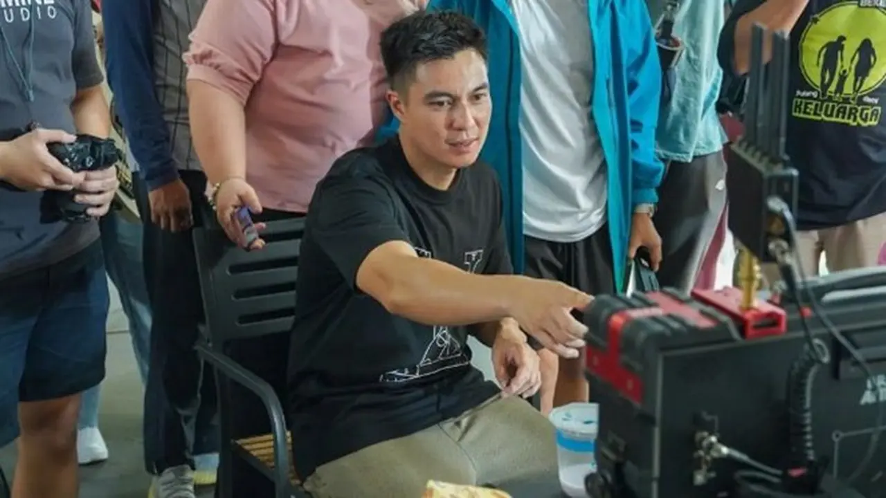 6 Potret Baim Wong saat Jadi Sutradara, Tak Pernah Dapat Komplain