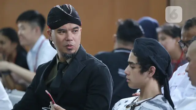 [Bintang] Ahmad Dhani dan Al Ghazali