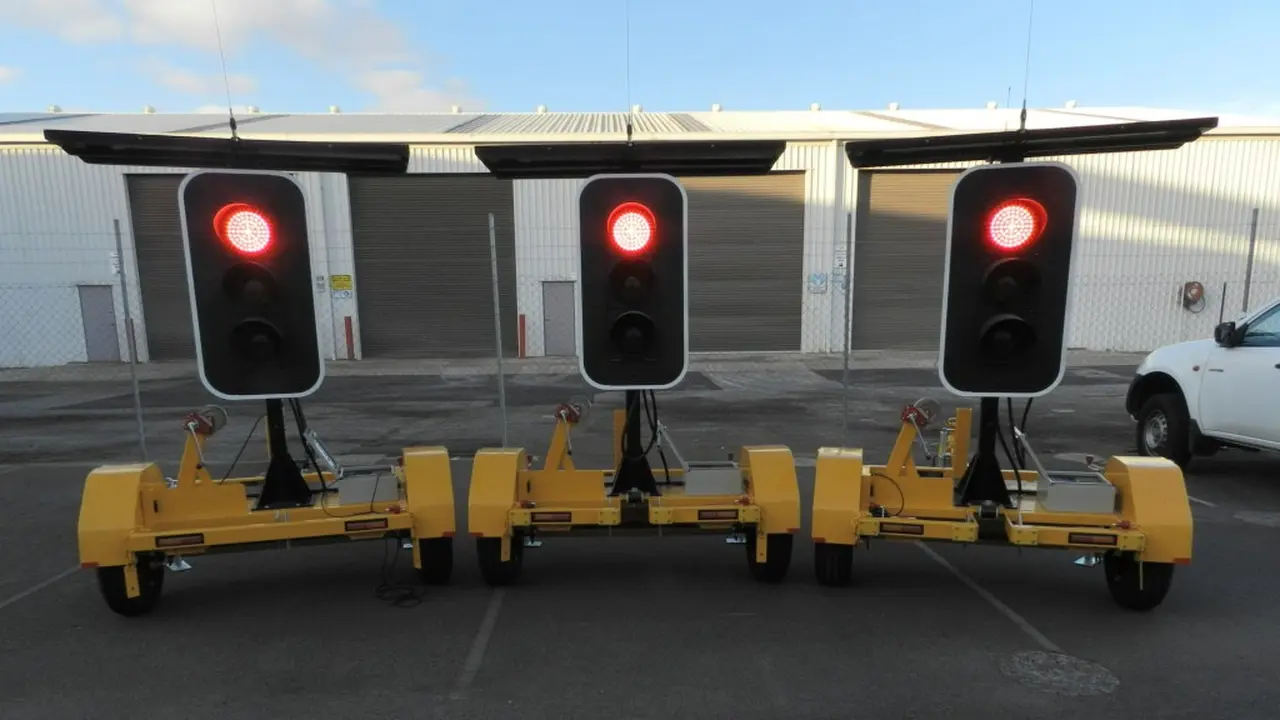 Ilustrasi Lampu Lalu Lintas Portable. (sumber foto: Global Traffic Equipment)
