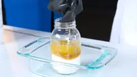Bagaimana rupa jika benda rumahan dicampur dengan cairan kimia? (Via: buzzfeed.com)