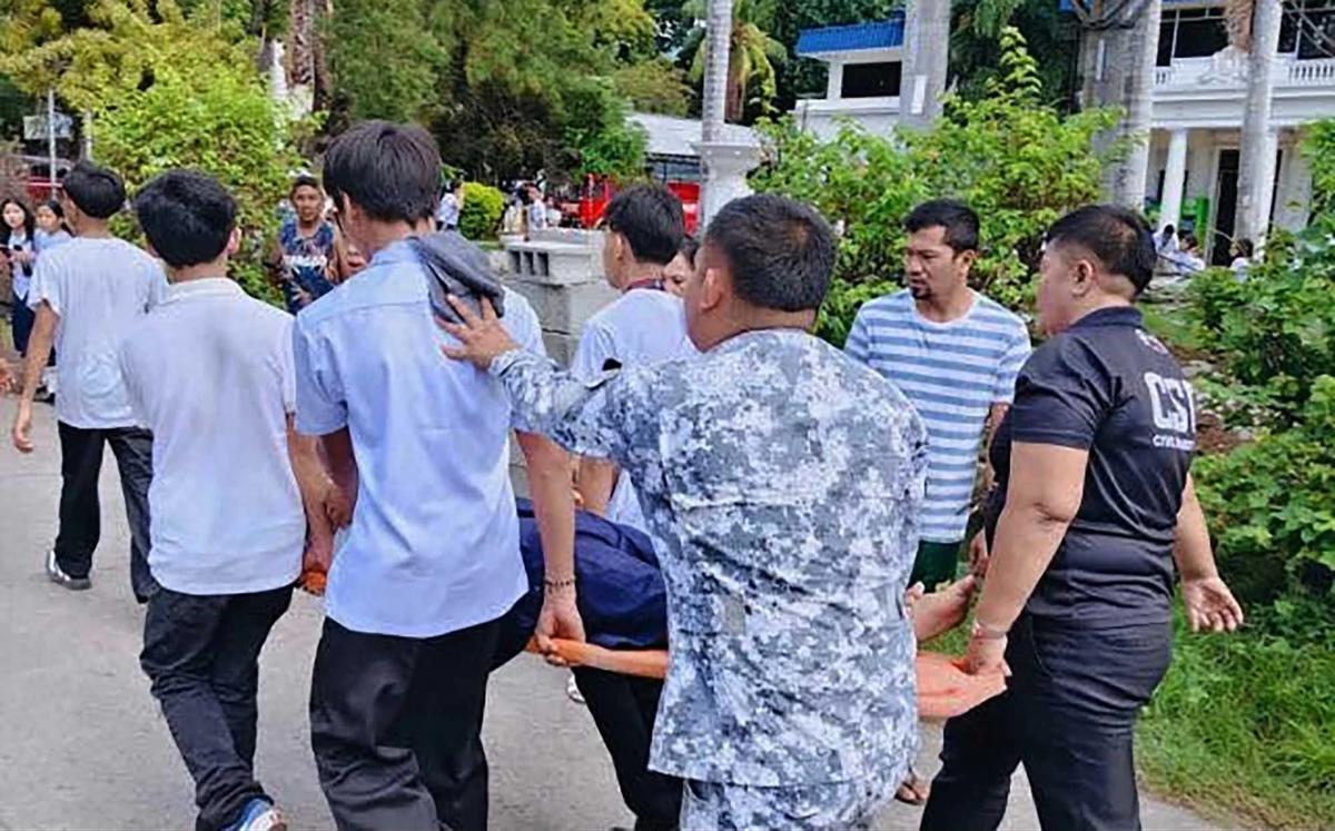 FOTO: Gempa Berkekuatan 7,8 Guncang Filipina Selatan dan Picu Tsunami